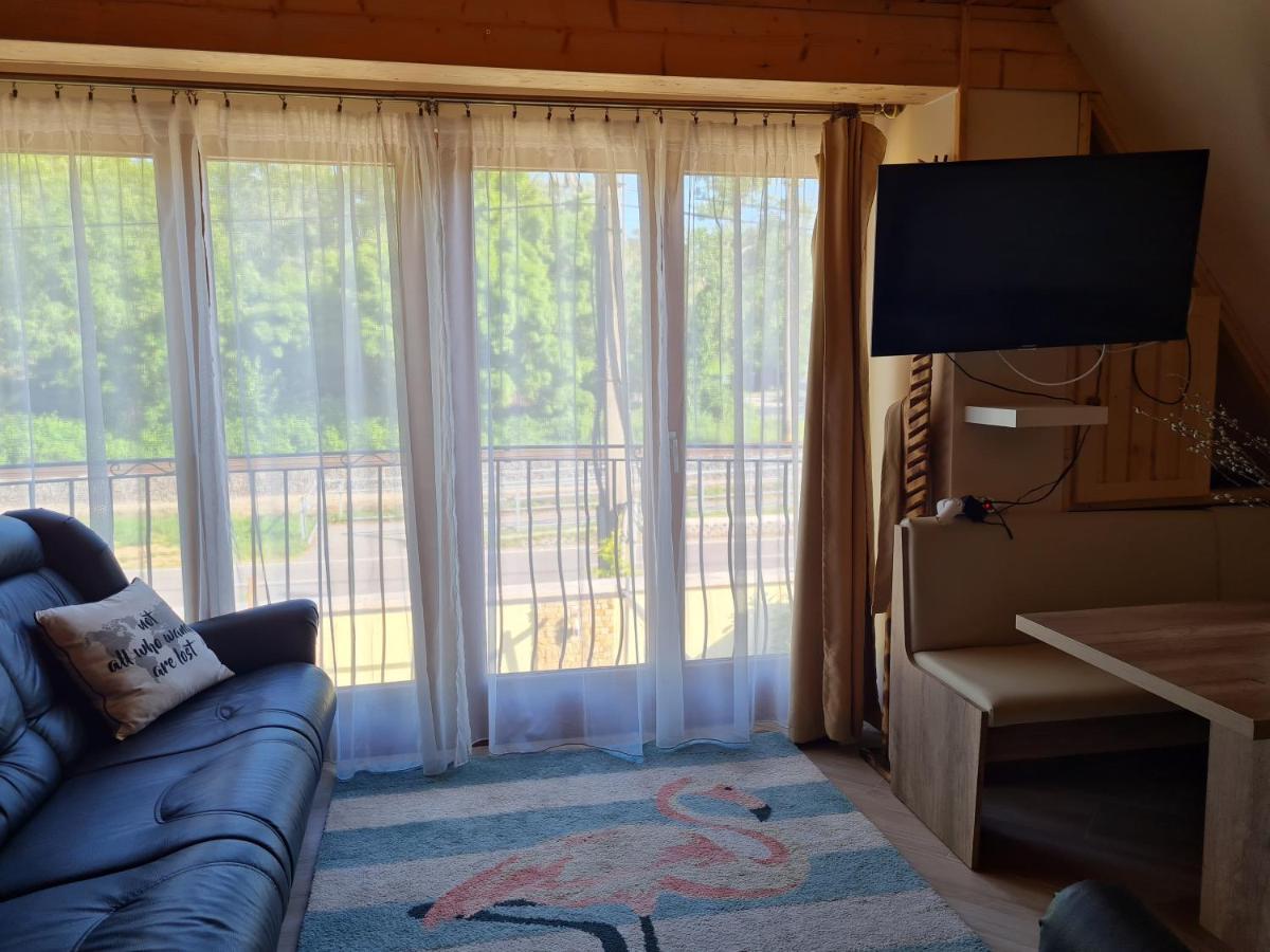 Flamingo Apartman Balatonszarszo Dış mekan fotoğraf